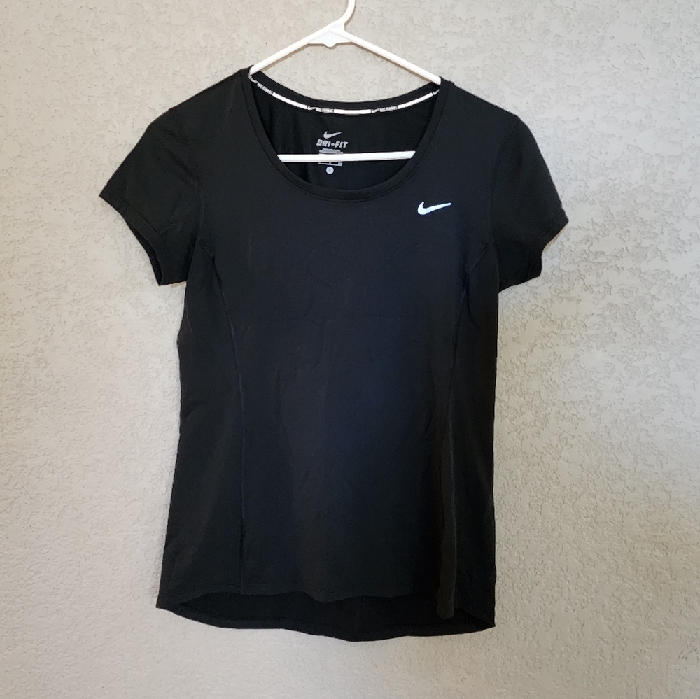 Nike Dry-fit shirt sleeve tee size Small